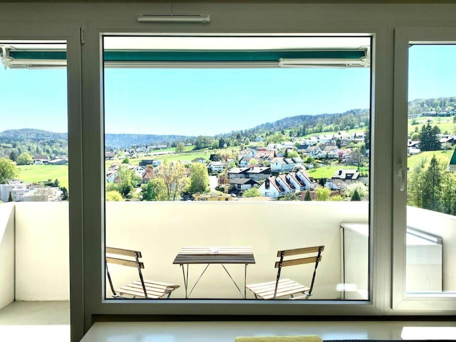 Апартаменты Little Penthouse **** Дитикон Экстерьер фото