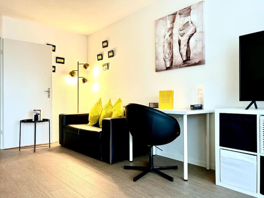 Апартаменты Little Penthouse **** Дитикон Экстерьер фото
